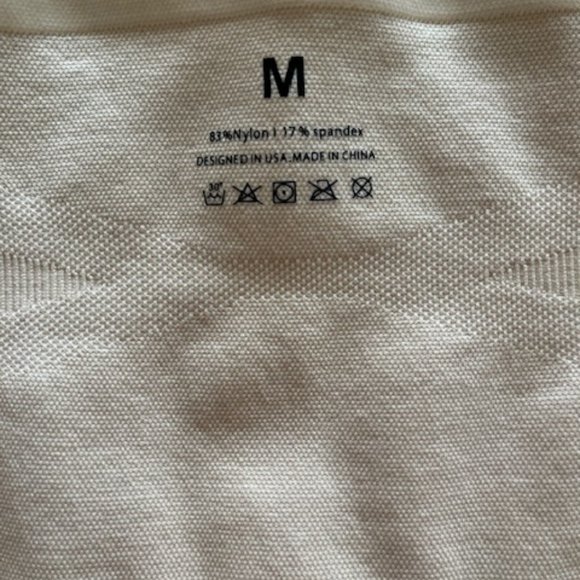 Mid-waist control shapewear shorts by Esa Liang - size M - Picture 2 of 6